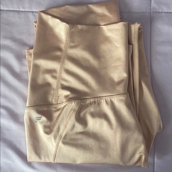 Fabletics High-Waisted Shine Maternity Leggings - Picture 6 of 9